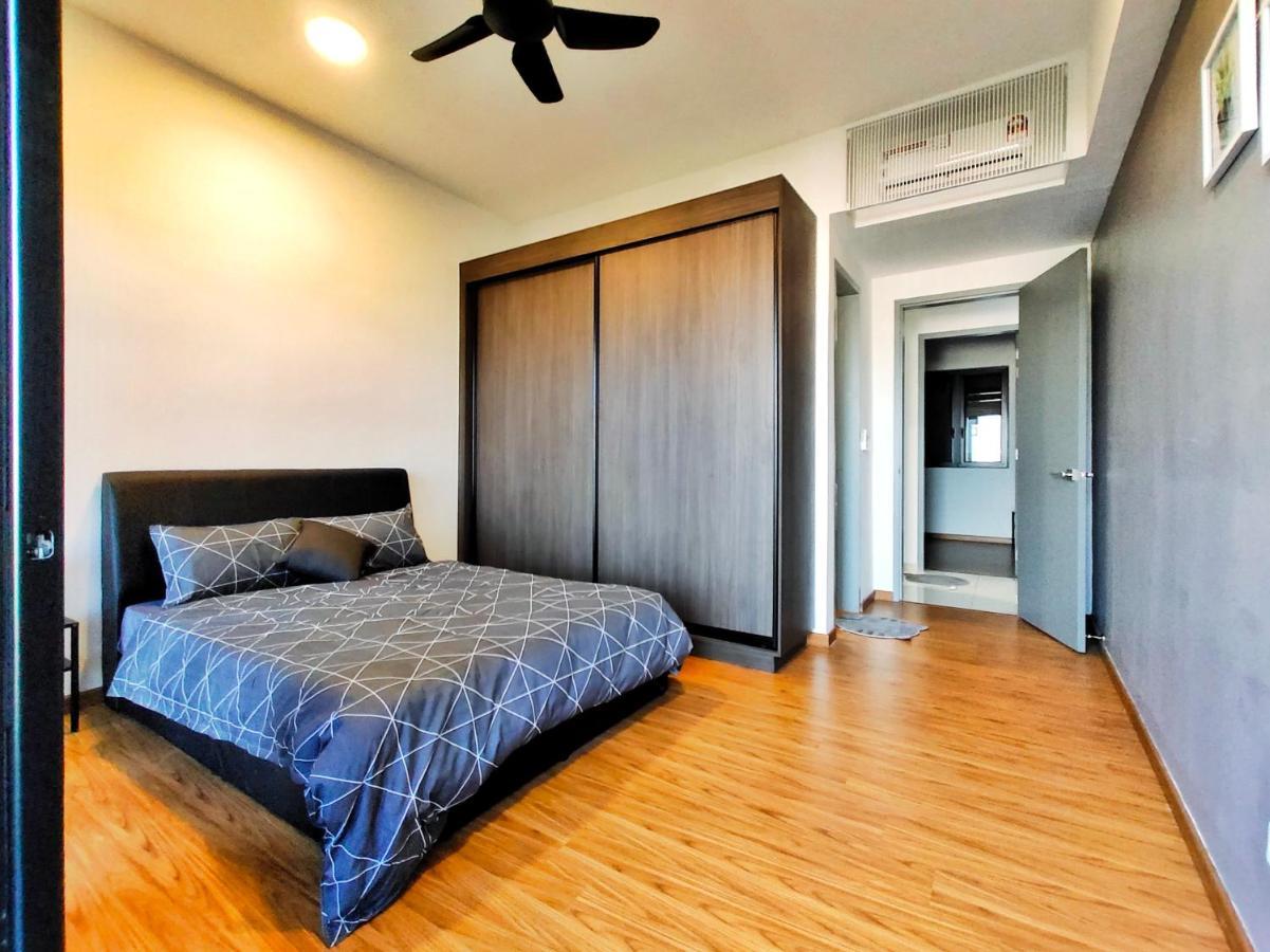 Beacon Executive Suite At Georgetown For 10Pax And 2 Bed Room Bagian luar foto