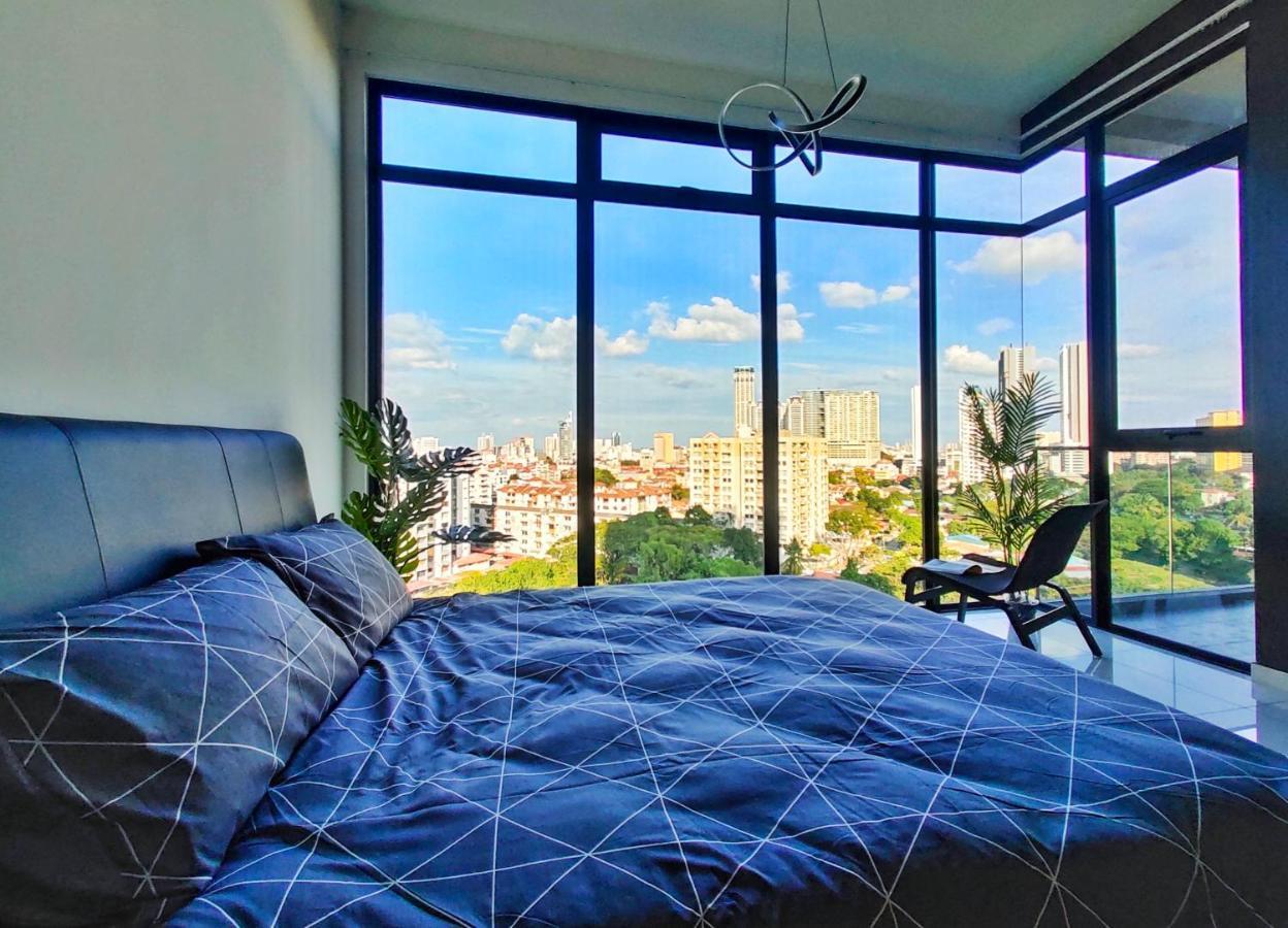 Beacon Executive Suite At Georgetown For 10Pax And 2 Bed Room Bagian luar foto