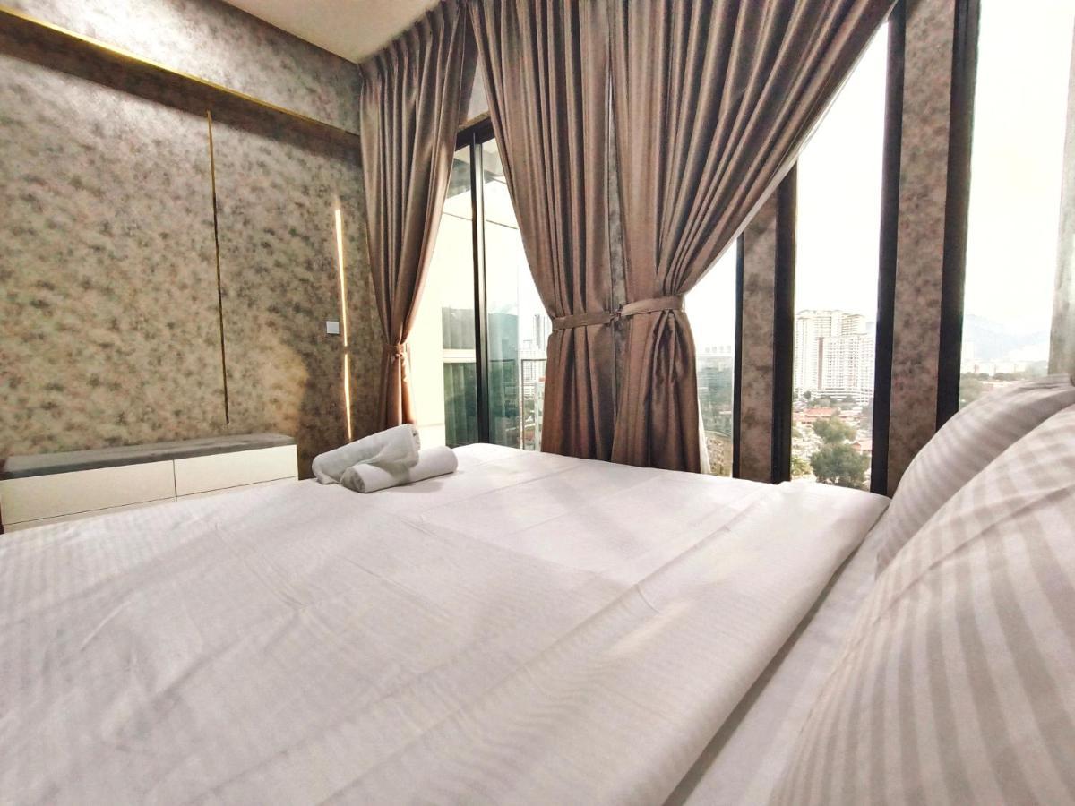 Beacon Executive Suite At Georgetown For 10Pax And 2 Bed Room Bagian luar foto
