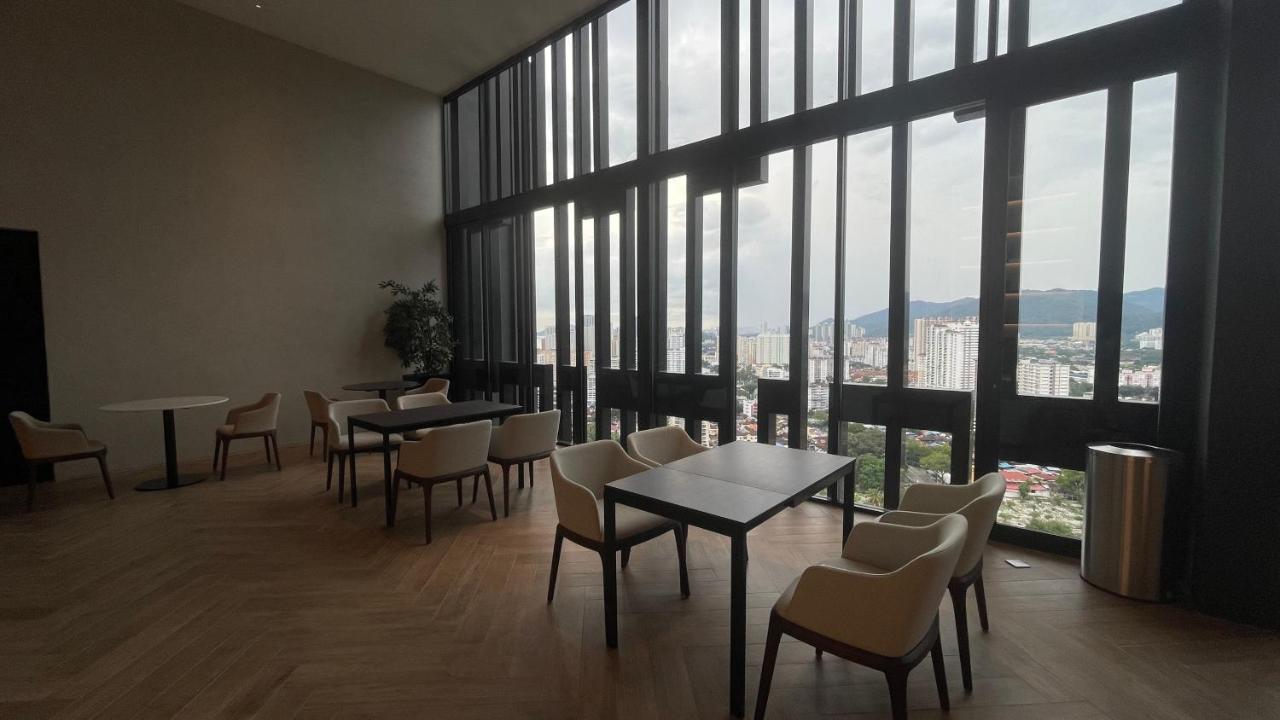 Beacon Executive Suite At Georgetown For 10Pax And 2 Bed Room Bagian luar foto