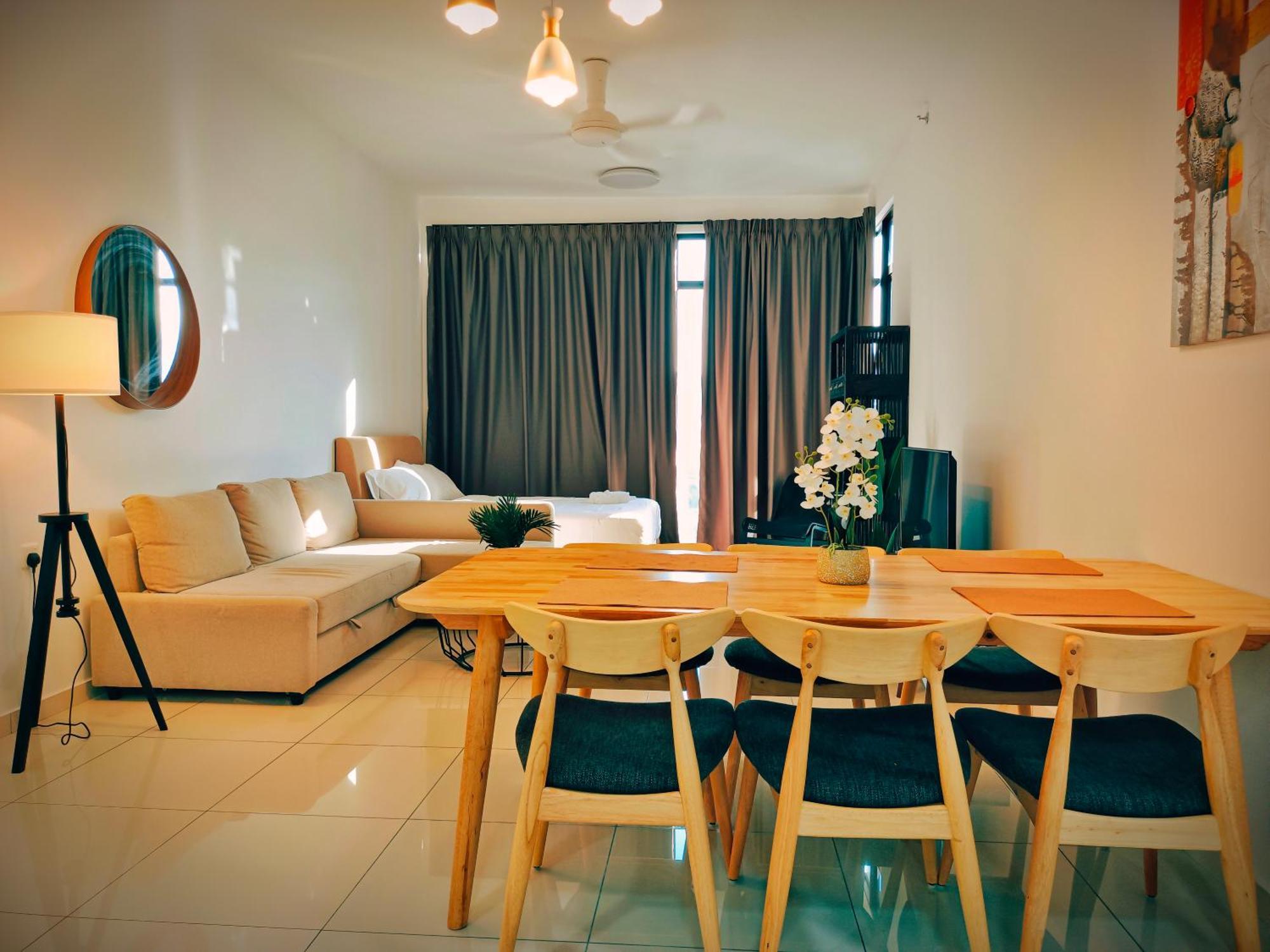Beacon Executive Suite At Georgetown For 10Pax And 2 Bed Room Bagian luar foto