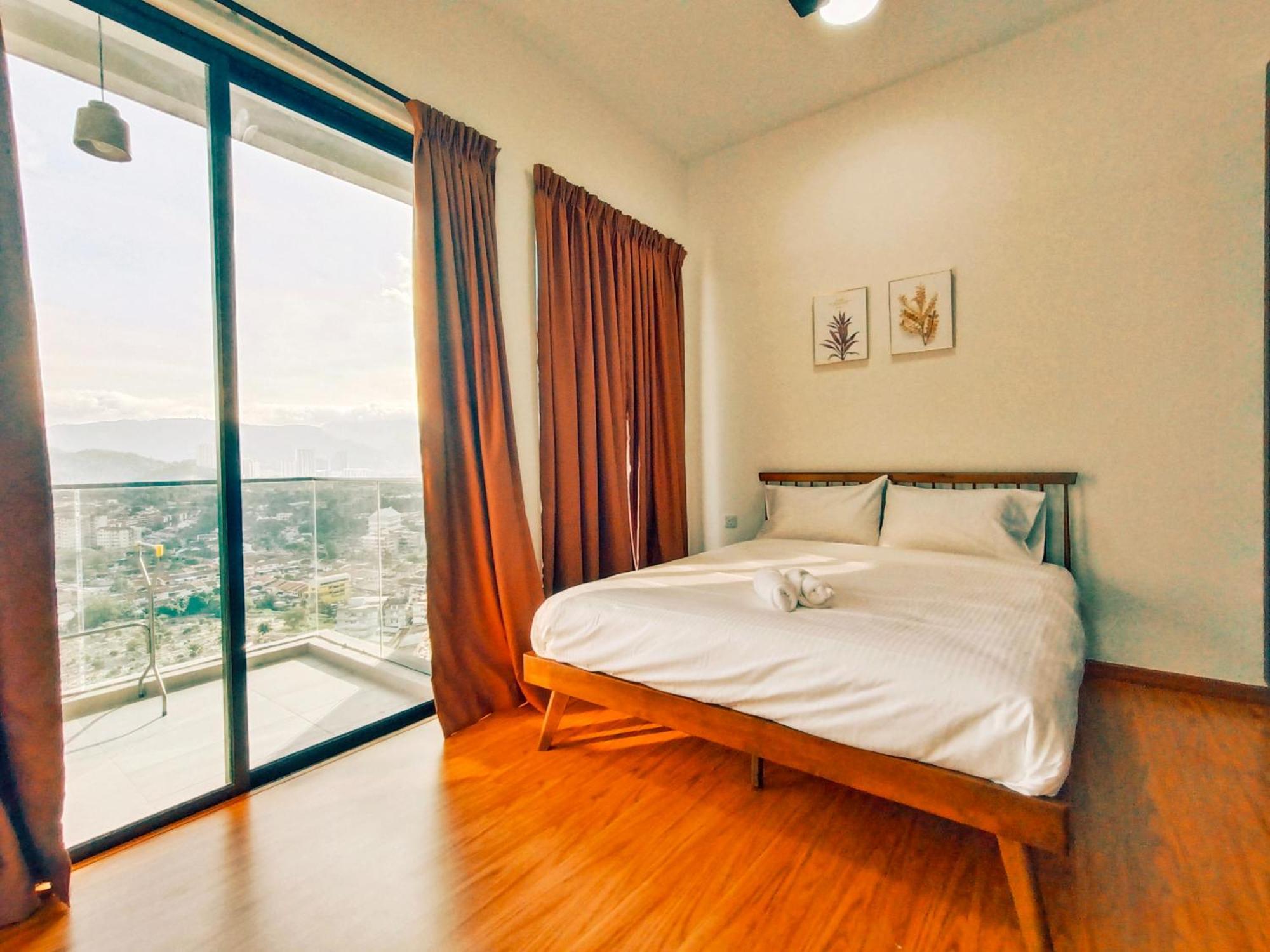 Beacon Executive Suite At Georgetown For 10Pax And 2 Bed Room Bagian luar foto